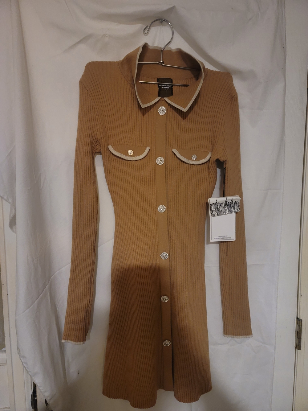 Stretch Ribbed Long-Sleeve Dress in Camel with Contrast Trim
